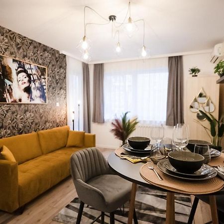 Moonlight Premium Central Apartment Budapeste Exterior foto